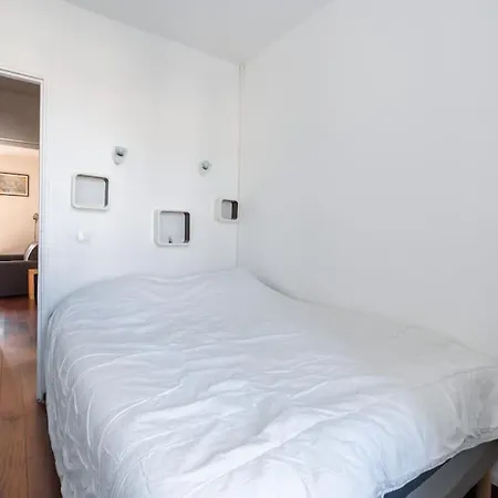 A Cosy 1-bdr In Montparnasse דירה פריז